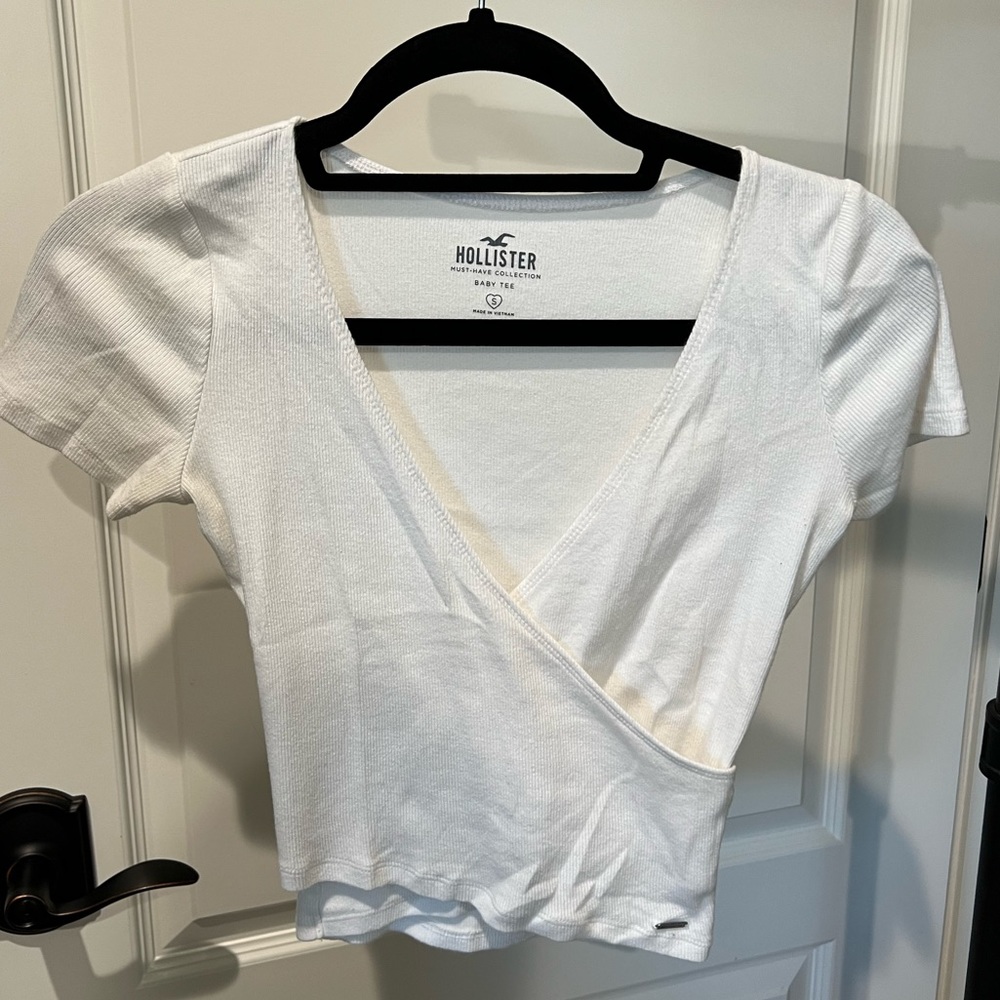 Hollister white baby tee